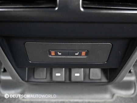 Land Rover Defender — photo 16