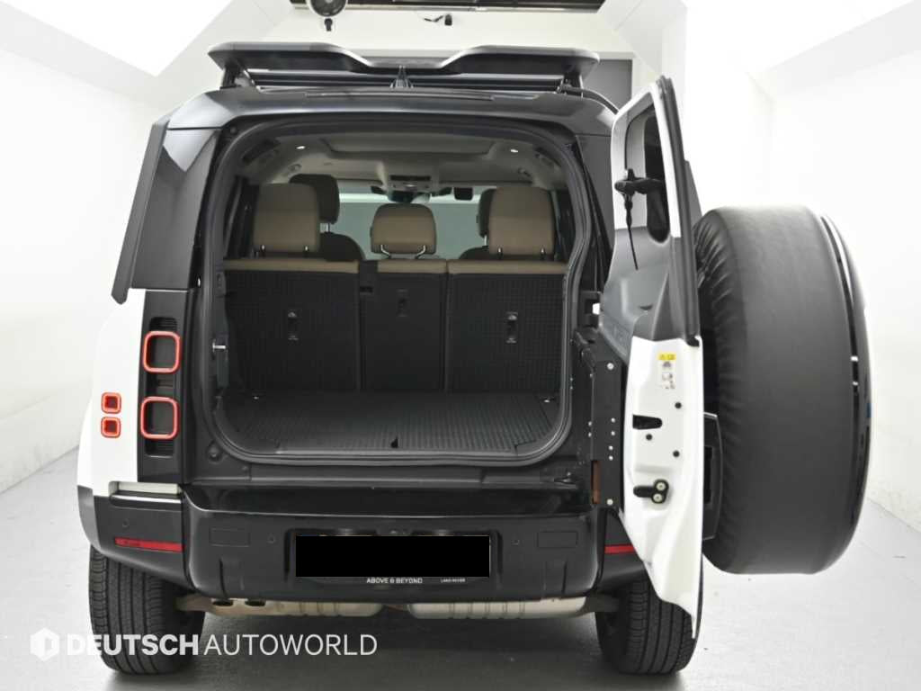Land Rover Defender — photo 19
