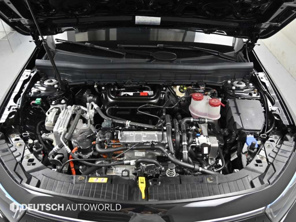 Mercedes-Benz EQB — photo 06