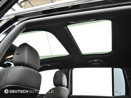 Mercedes-Benz EQB — photo 18