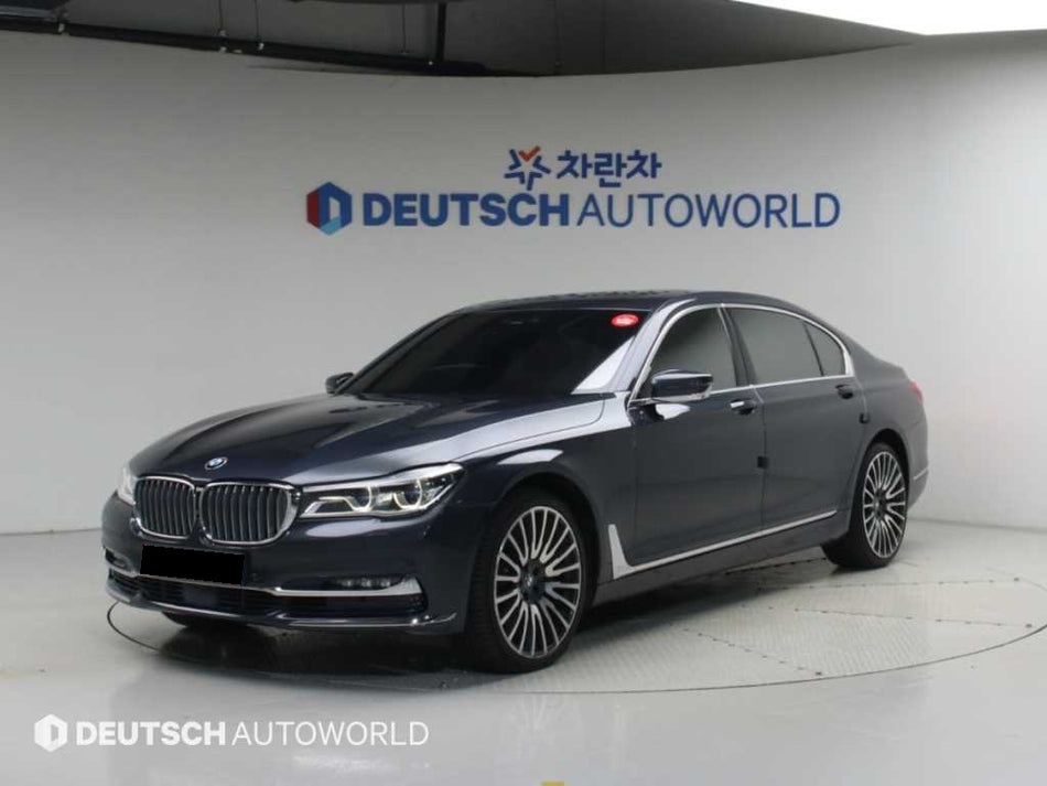 BMW 7-Series — photo 01