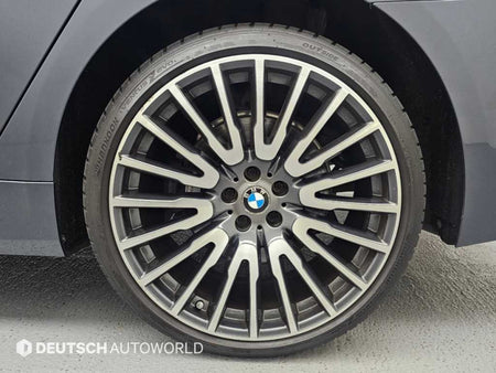 BMW 7-Series — photo 05