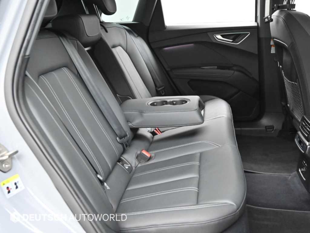 Audi Q4 e-tron — photo 12