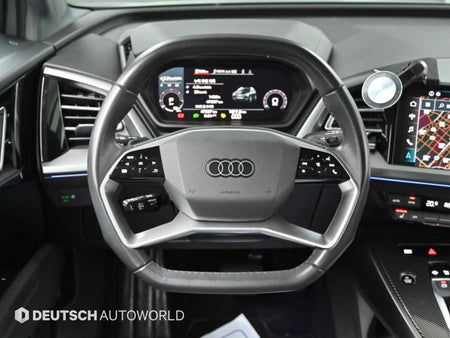 Audi Q4 e-tron — photo 13