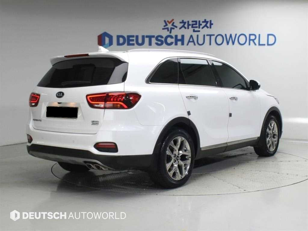 Kia Sorento — photo 02