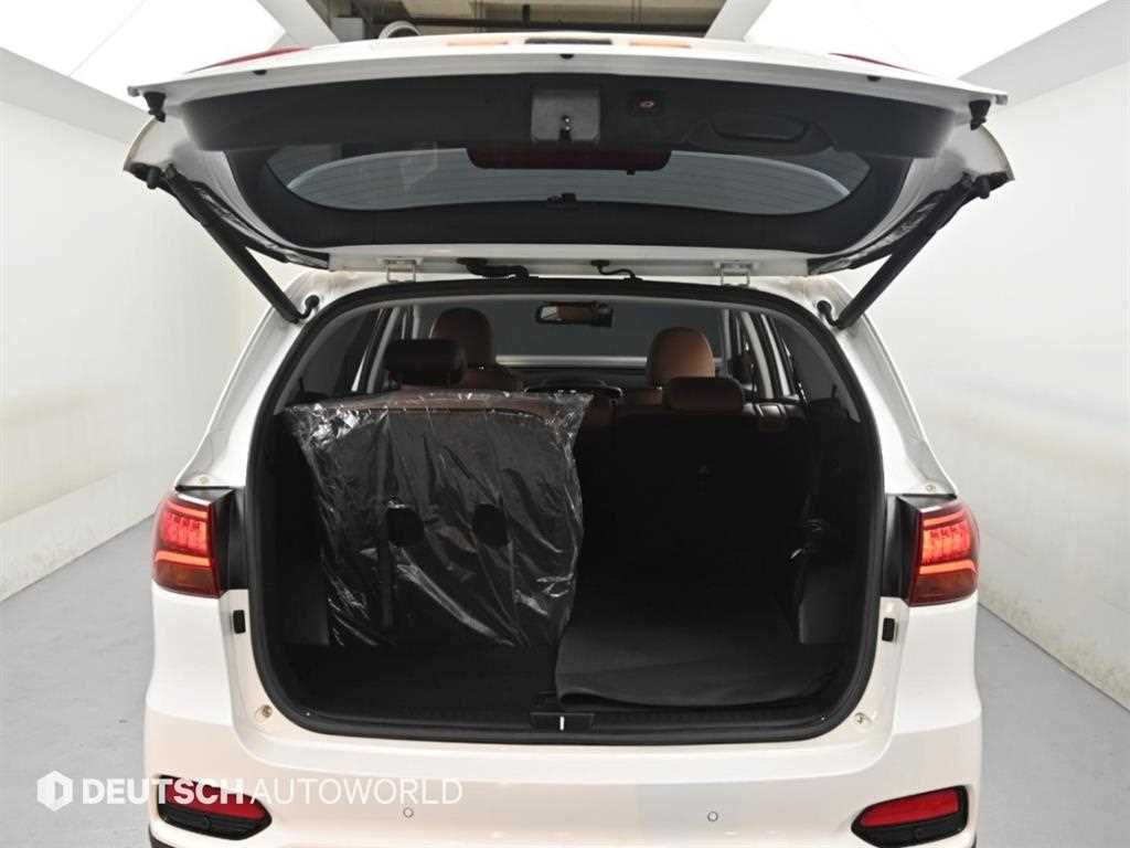 Kia Sorento — photo 05