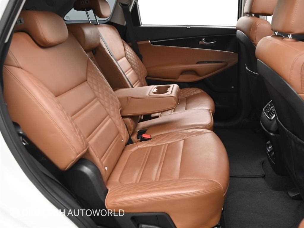 Kia Sorento — photo 15