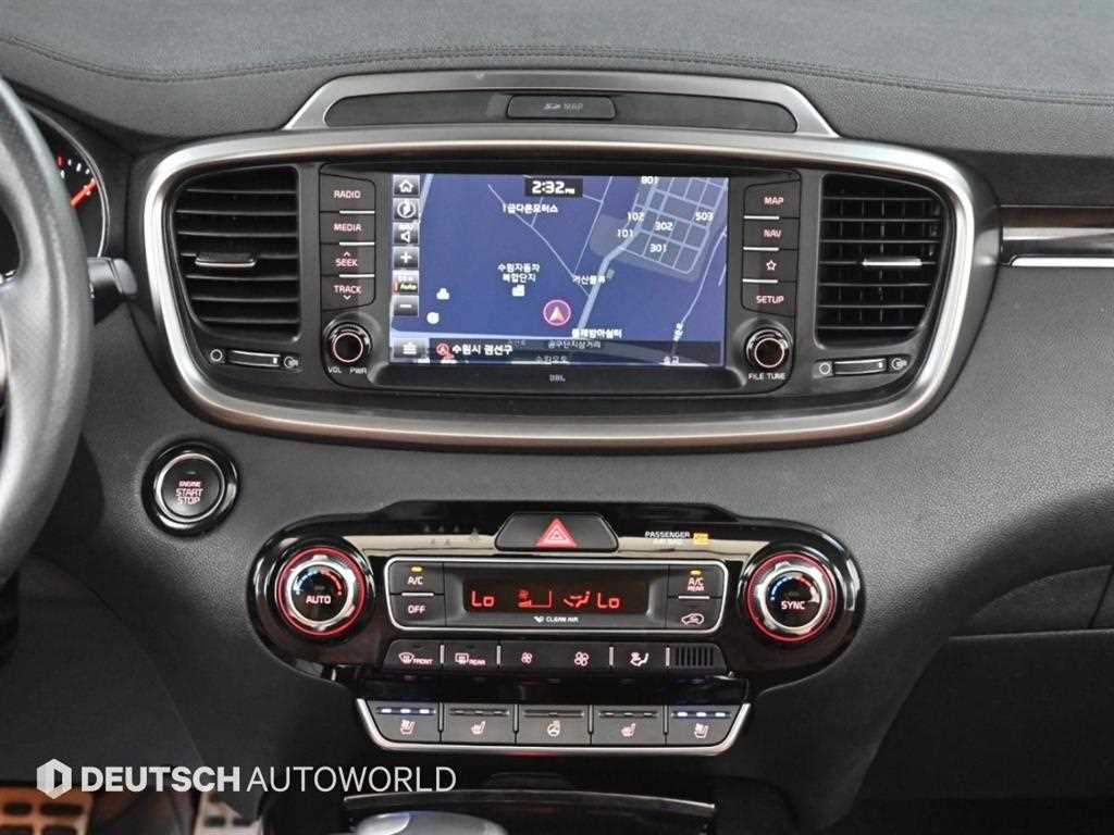 Kia Sorento — photo 17