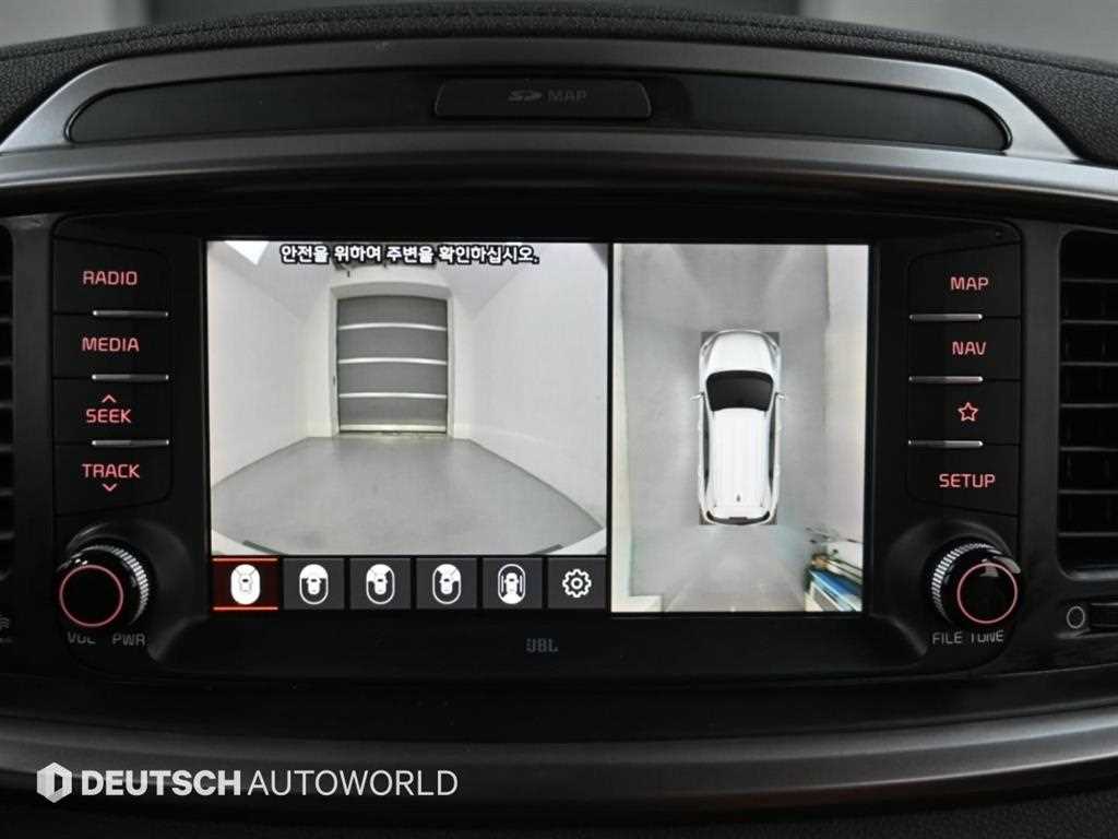 Kia Sorento — photo 18