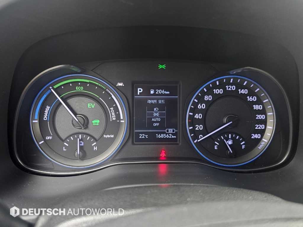 Hyundai Kona — photo 08