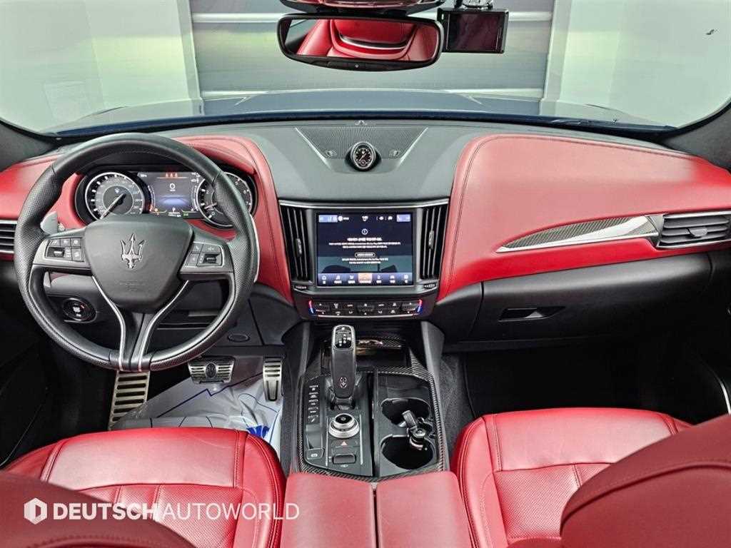 Maserati Levante — photo 08