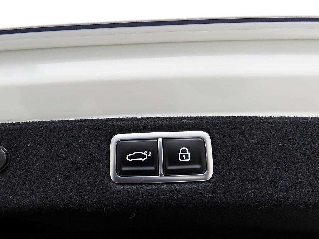 Hyundai Grandeur — photo 16