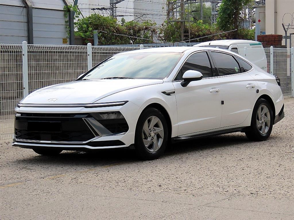 Hyundai Sonata — photo 02