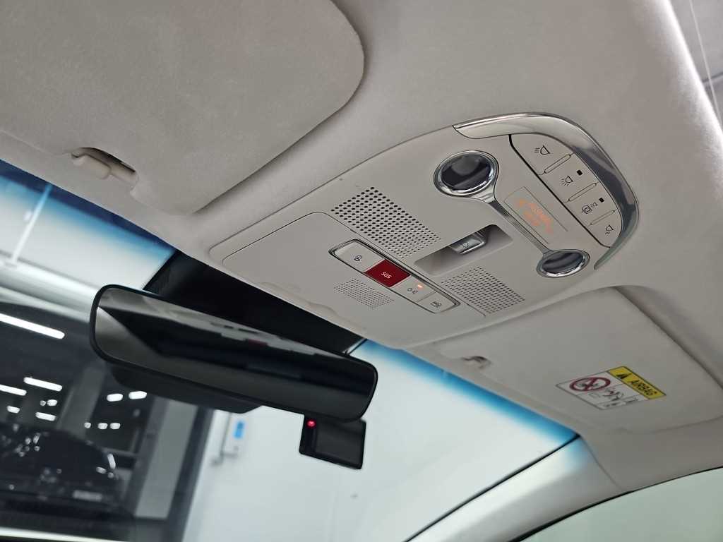 Hyundai Grandeur — photo 18