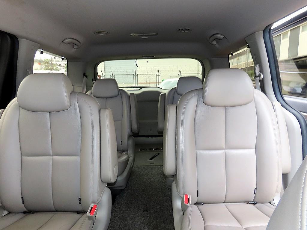 Kia Carnival — photo 07