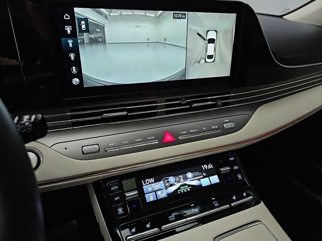 Hyundai Grandeur — photo 10