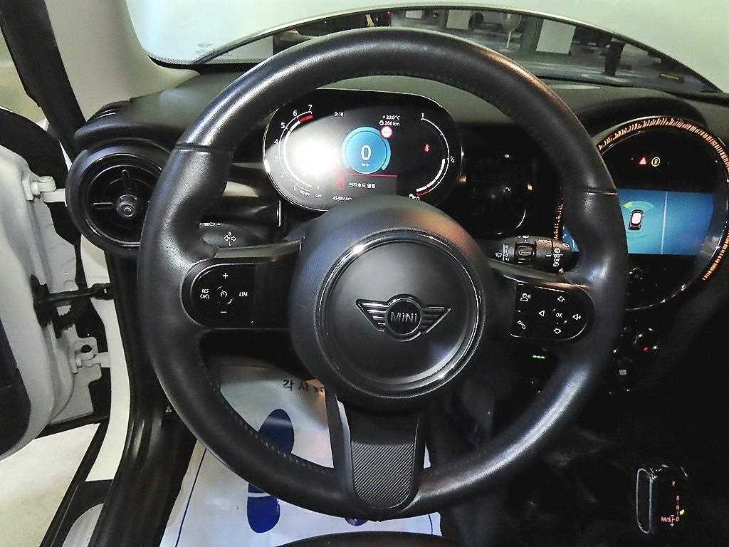 Mini Cooper — photo 08