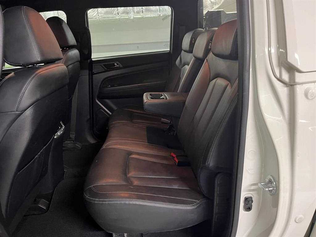 KGM Rexton — photo 09