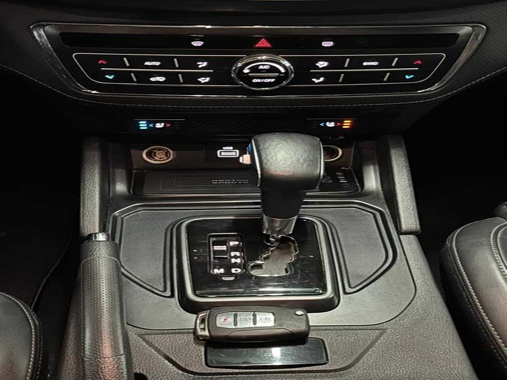 KGM Rexton — photo 12