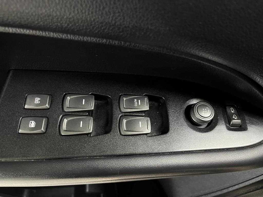 KGM Rexton — photo 14
