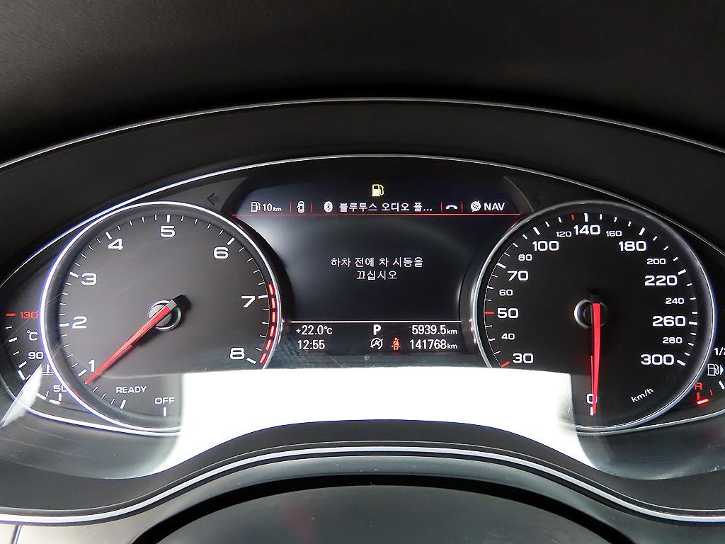 Audi A6 — photo 09