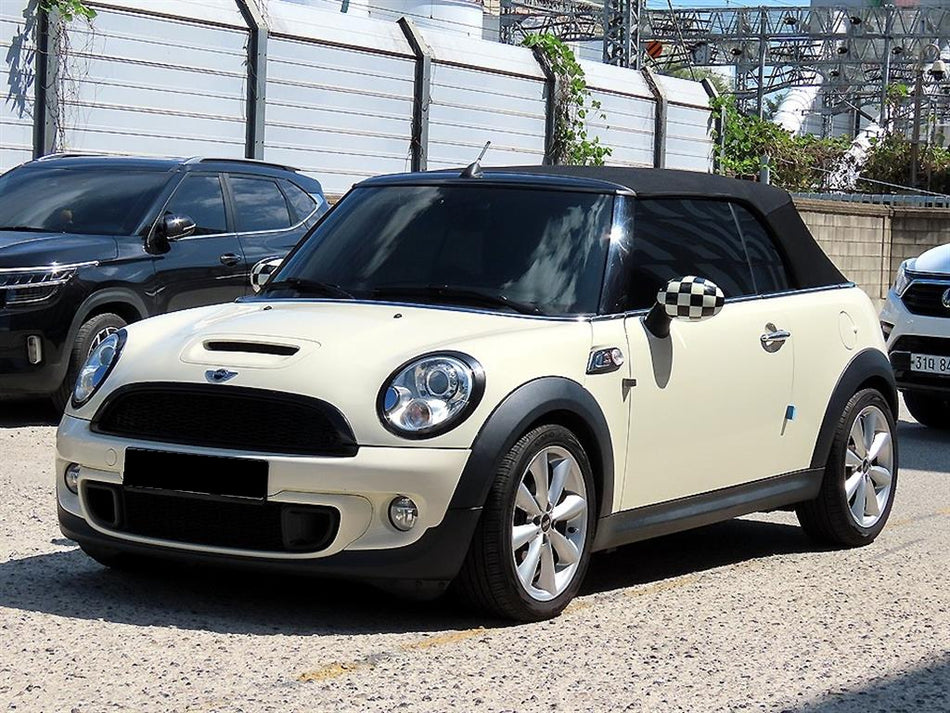Mini Cooper Convertible — photo 01