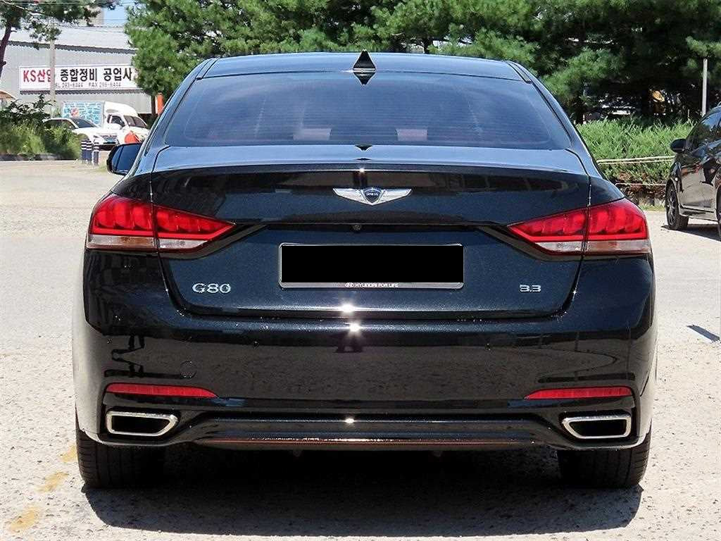 Genesis G80 — photo 04