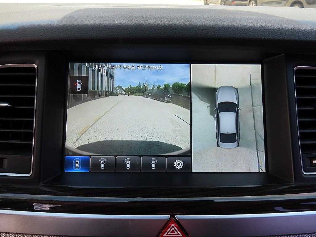Genesis G80 — photo 16