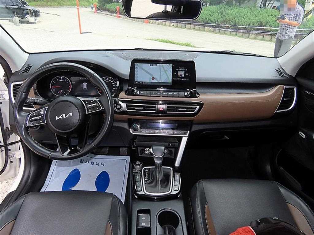 Kia Seltos — photo 07