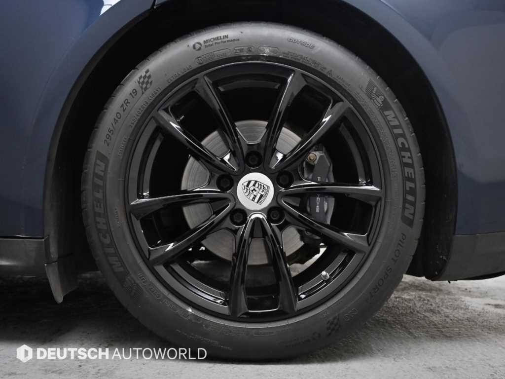 Porsche Panamera — photo 05