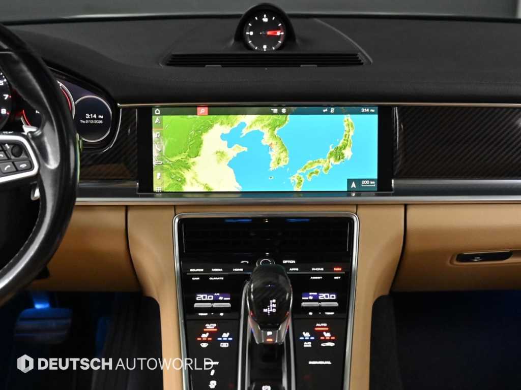 Porsche Panamera — photo 14