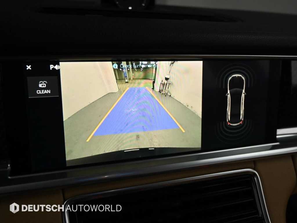 Porsche Panamera — photo 15