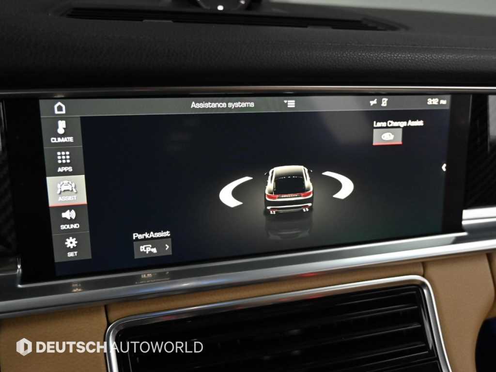 Porsche Panamera — photo 17