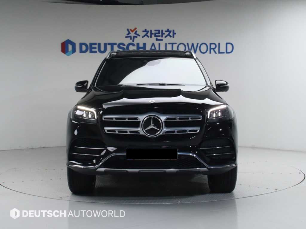 Mercedes-Benz GLS-Class — photo 03