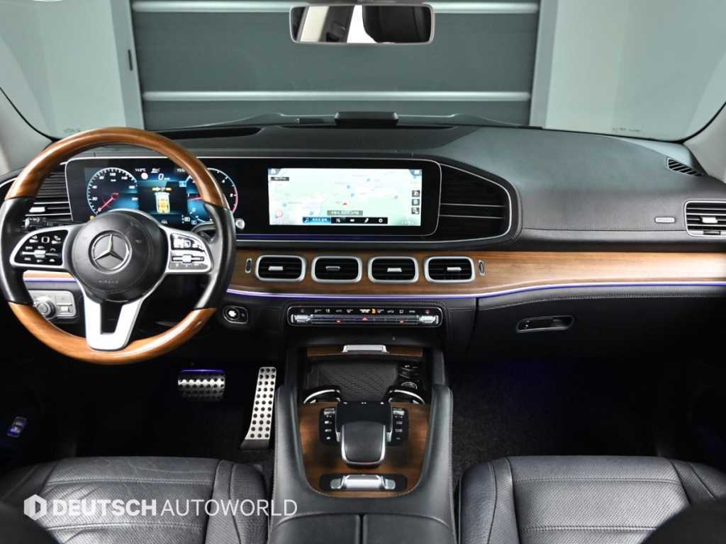 Mercedes-Benz GLS-Class — photo 07