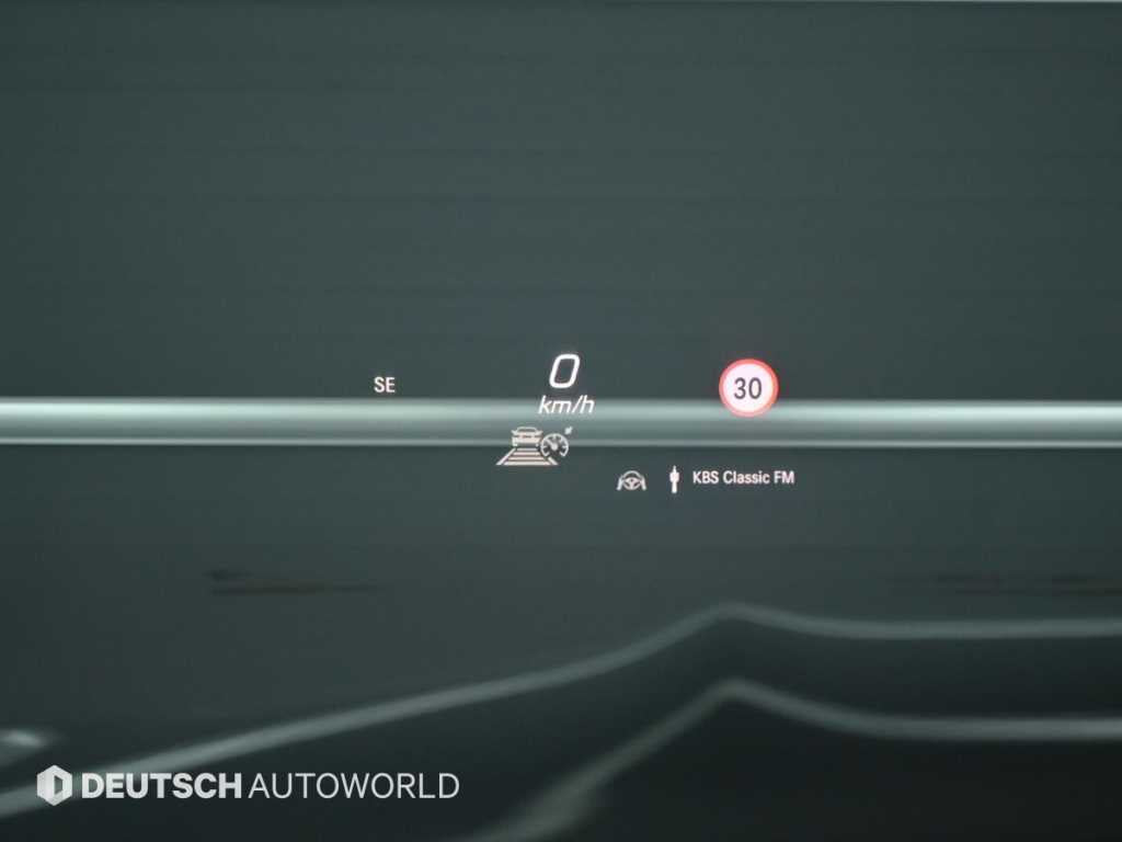 Mercedes-Benz GLS-Class — photo 17