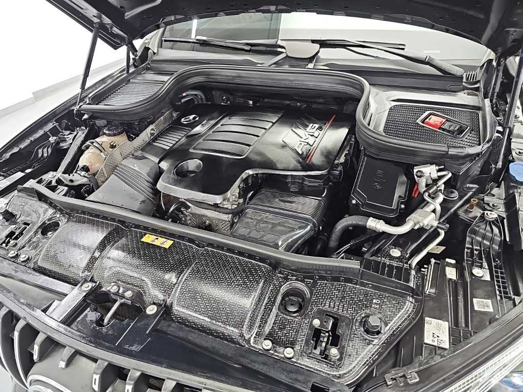 Mercedes-Benz GLE-Class — photo 05