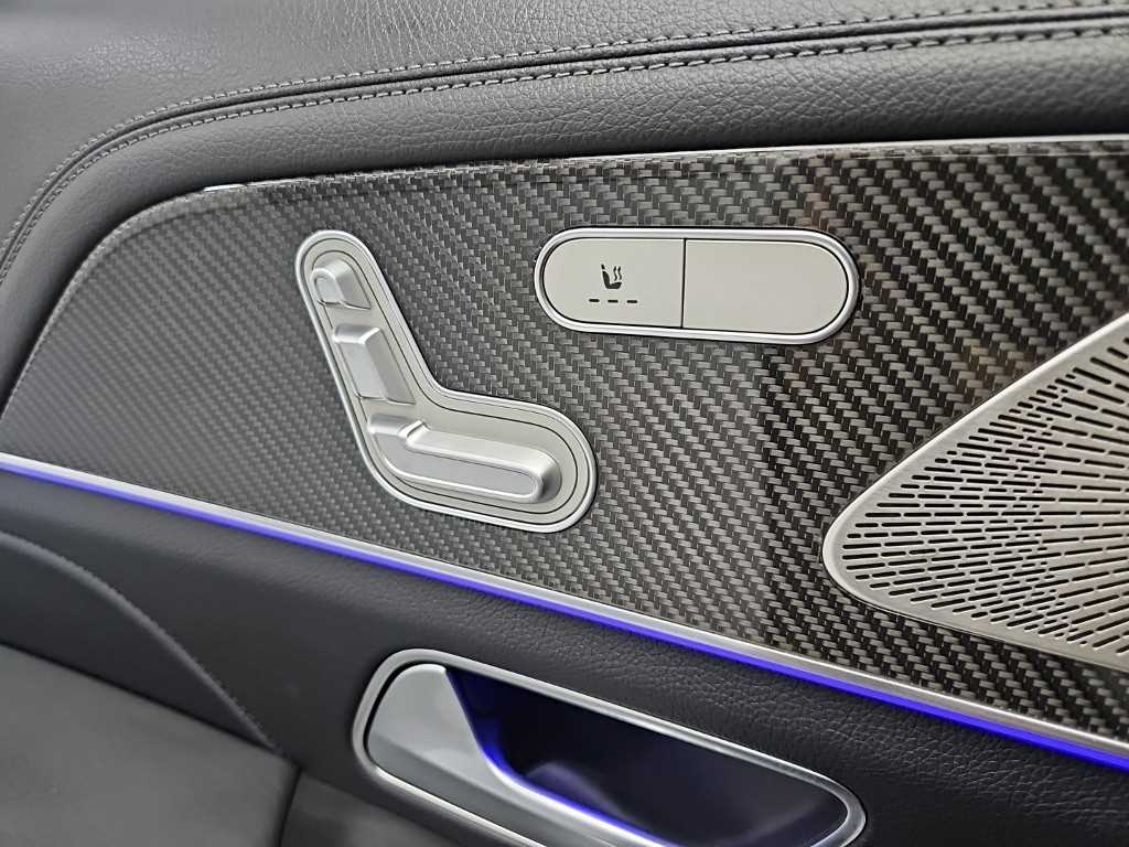 Mercedes-Benz GLE-Class — photo 13