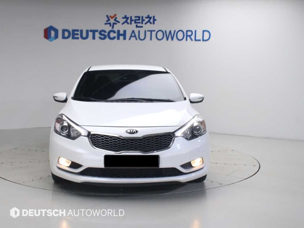 Kia K3 — photo 03