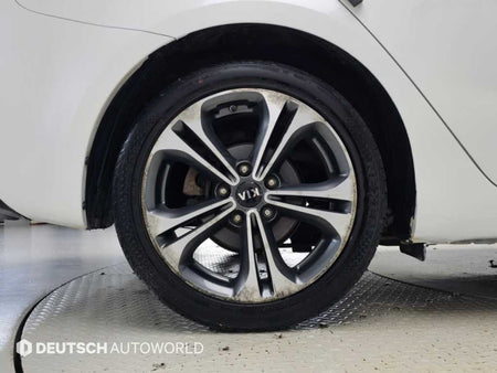 Kia K3 — photo 05
