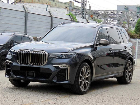 BMW X7 — photo 02