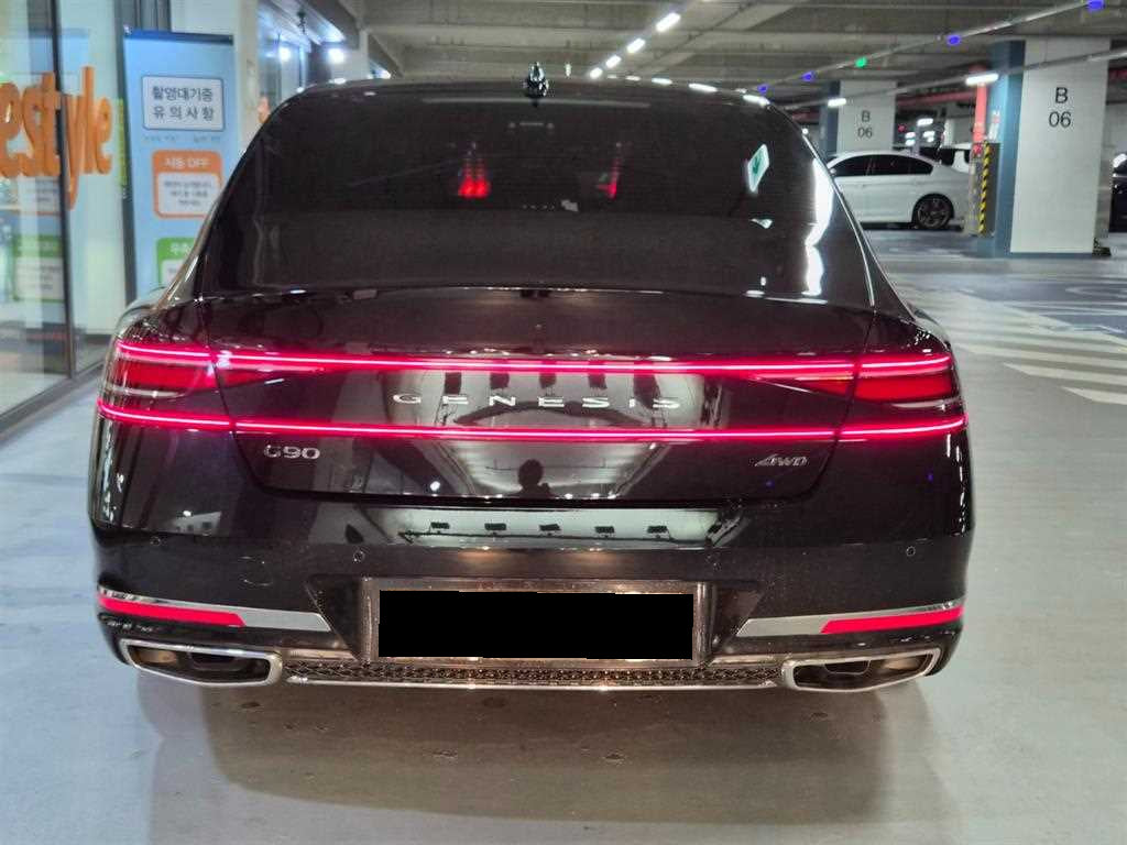 Genesis G90 — photo 05