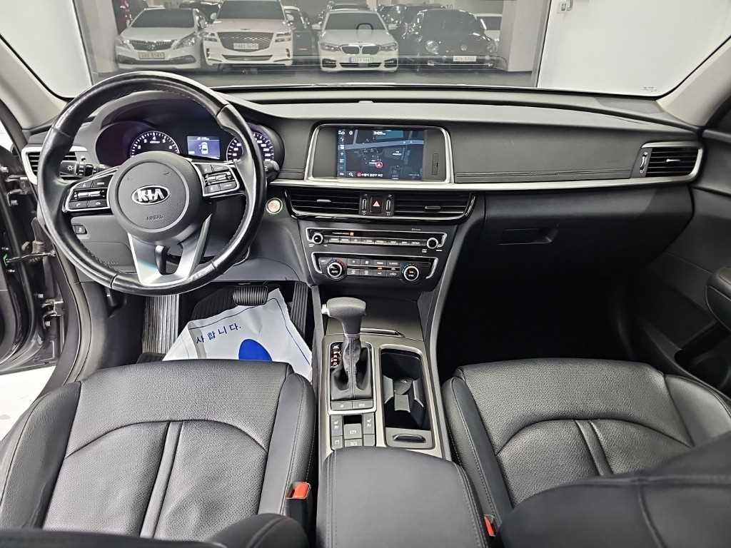 Kia K5 — photo 07
