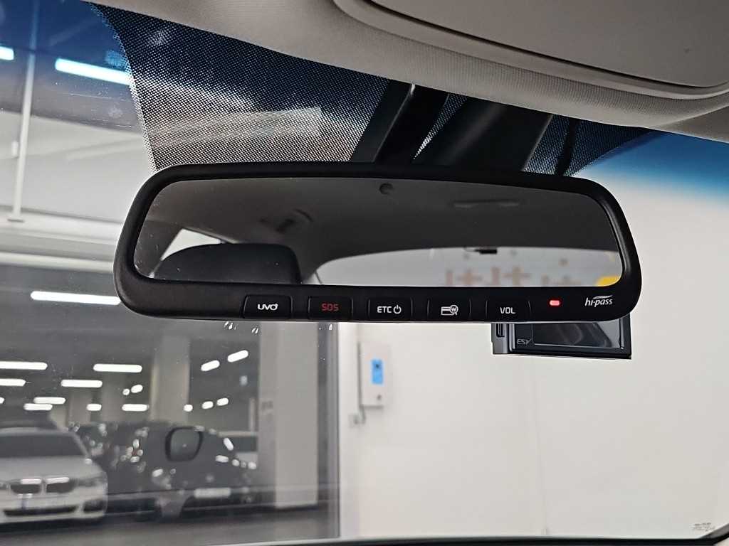 Kia K5 — photo 16