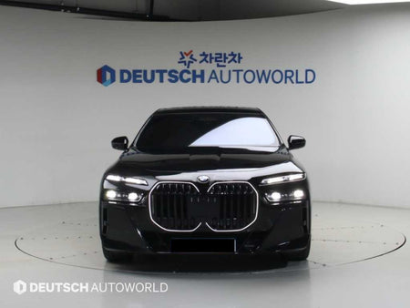 BMW 7-Series — photo 03