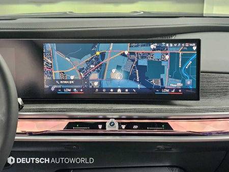 BMW 7-Series — photo 14