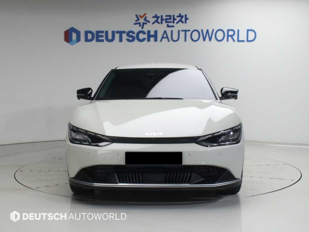 Kia EV6 — photo 03