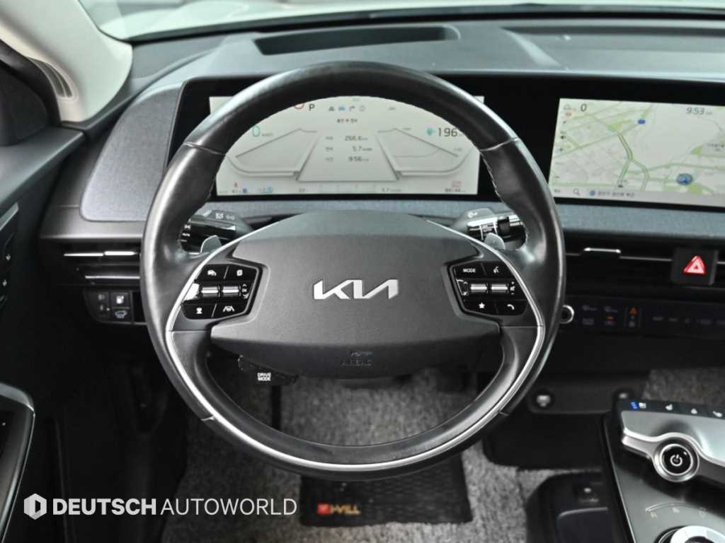 Kia EV6 — photo 13