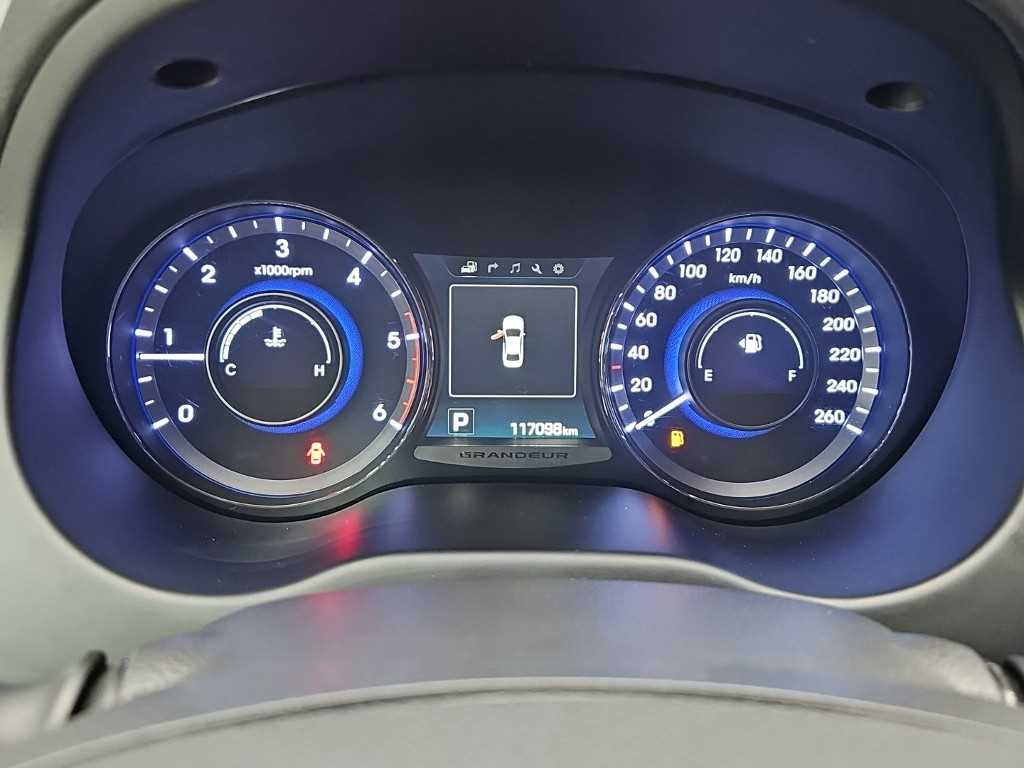 Hyundai Grandeur — photo 06