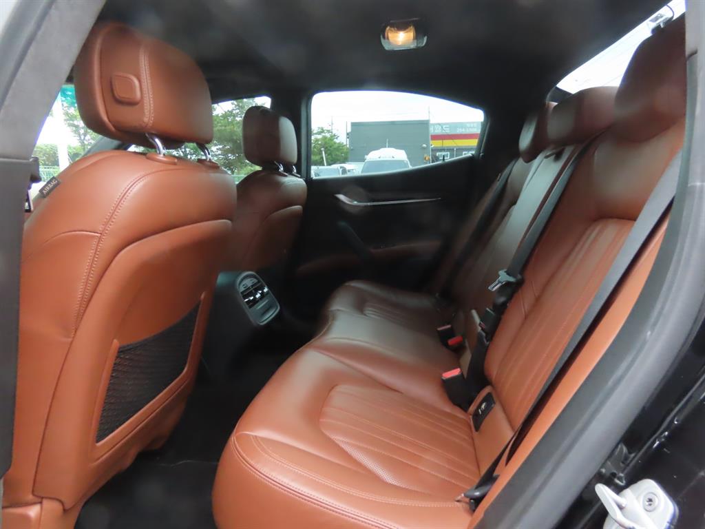 Maserati Ghibli — photo 06